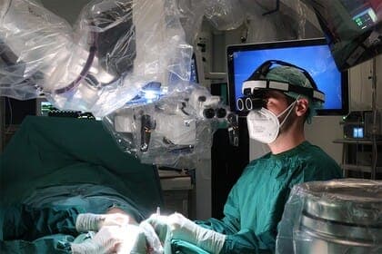 Nyirokrekonstrukciós műtét – lehetőség a nyiroködéma kezelésre