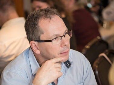 Rablóból pandúr – Angi Nimród