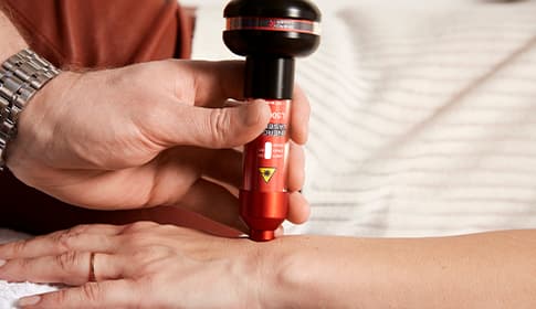 Lágylézer íngyulladás kezelésére – tendinitis terápia